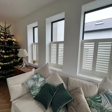 Half height with a pair of panels. Half height panels.